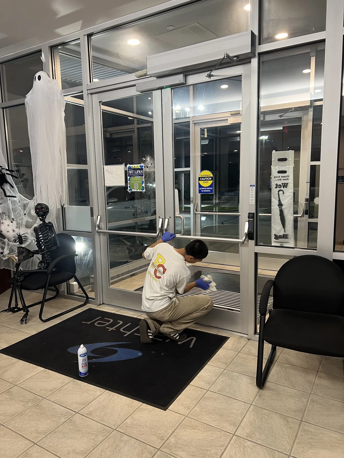 Post-construction cleaning — Rivera Cleaning team at work